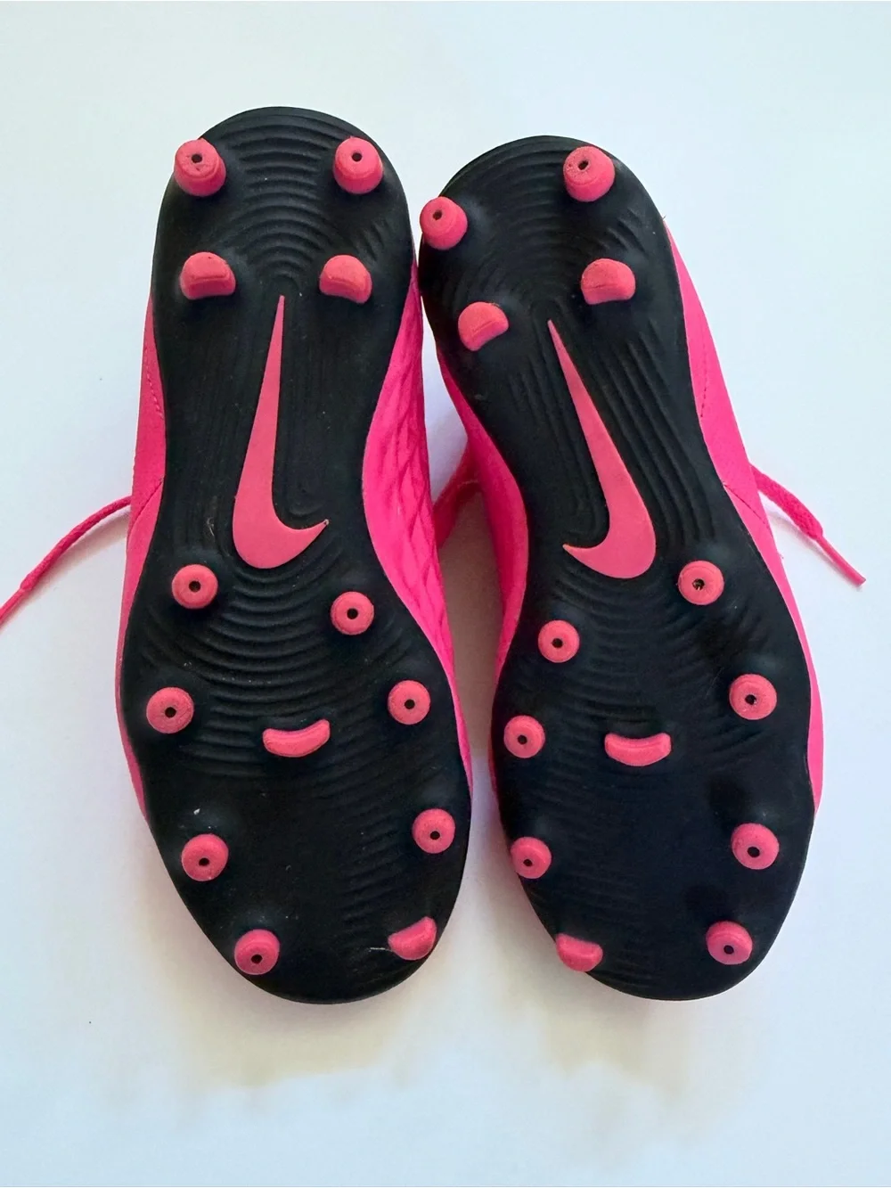 Nike Kids Bright Pink Soccer Cleats